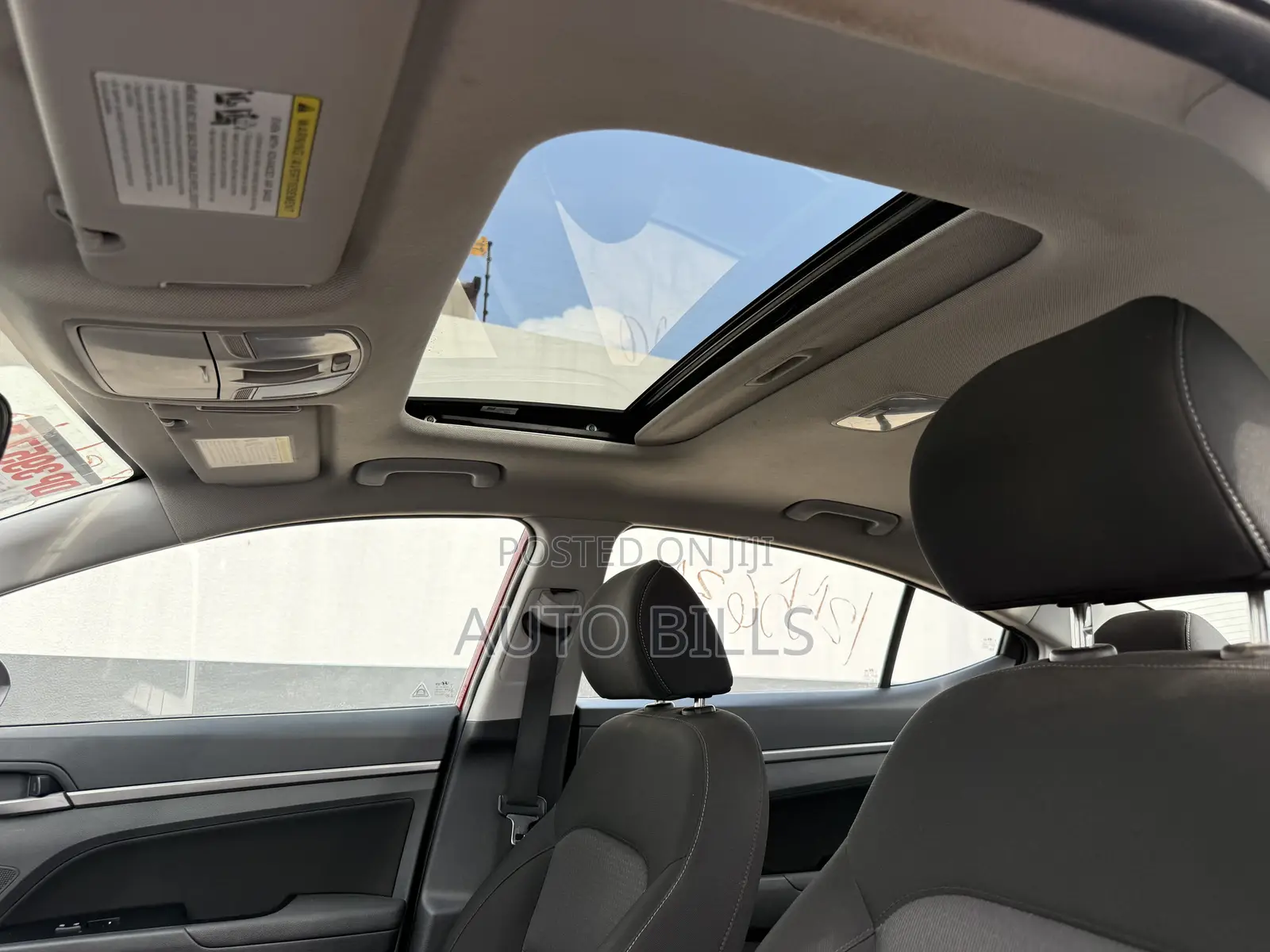 Hyundai Elantra SE 2018 Red