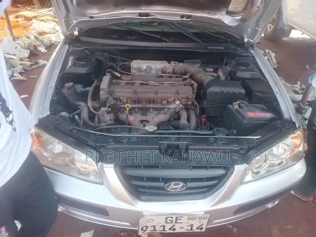 Hyundai Accent 2010 Silver
