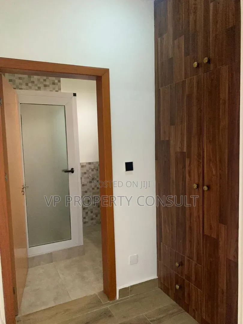 4bdrm House in Oyarifa Mall Area for sale
