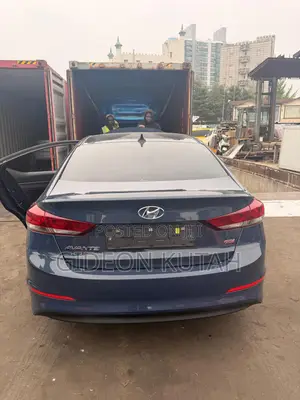 Hyundai Avante 2017 Blue