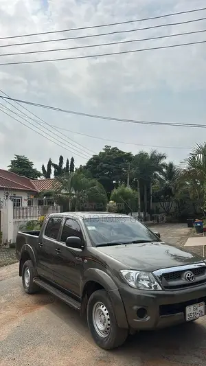 Toyota Hilux 2.7 VVT-i 4X4 SRX 2010 Gray