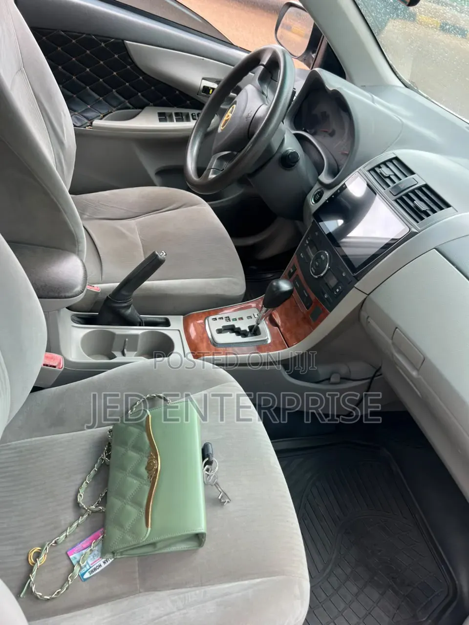 Toyota Corolla 2010 White