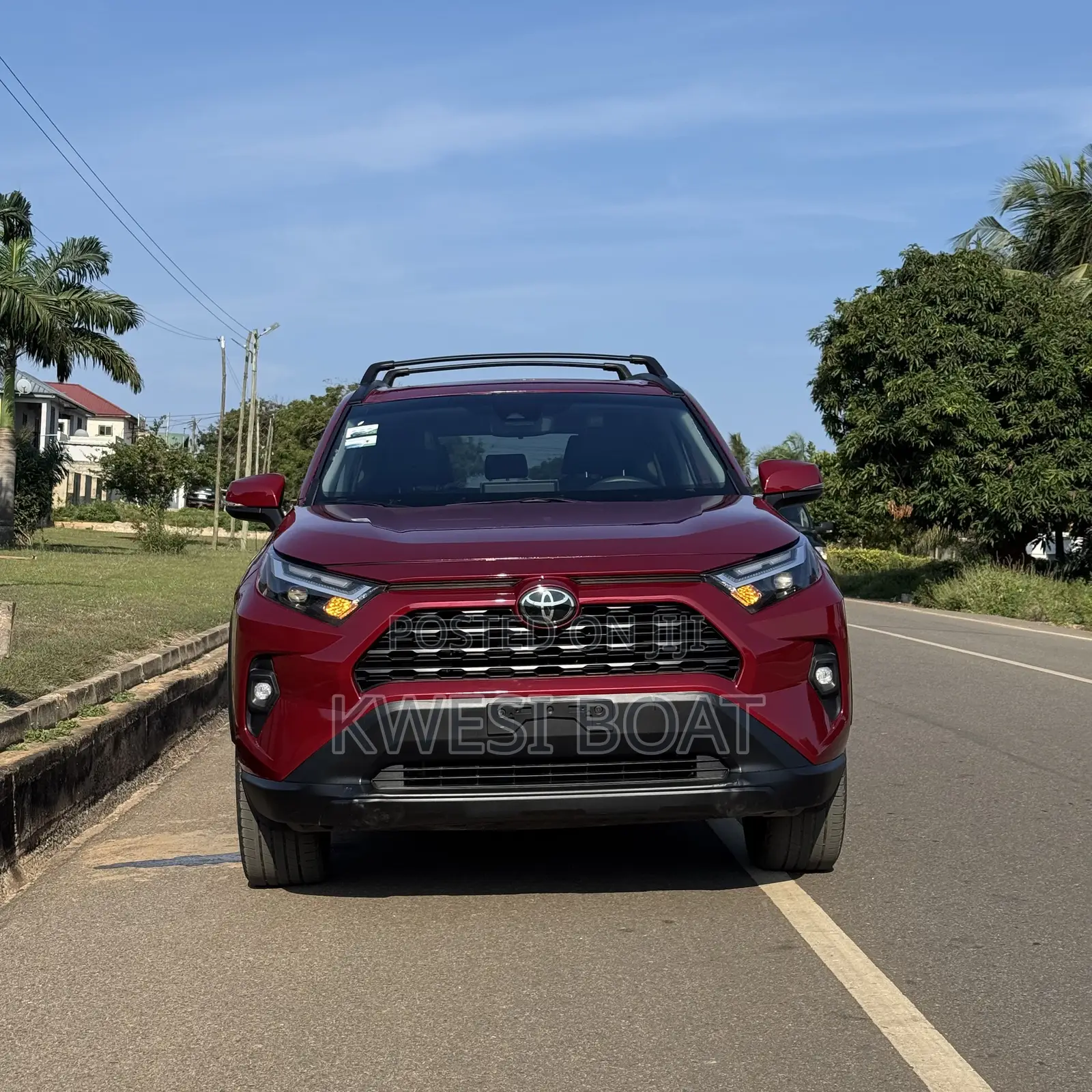 Toyota RAV4 XLE Premium AWD 2023 Red