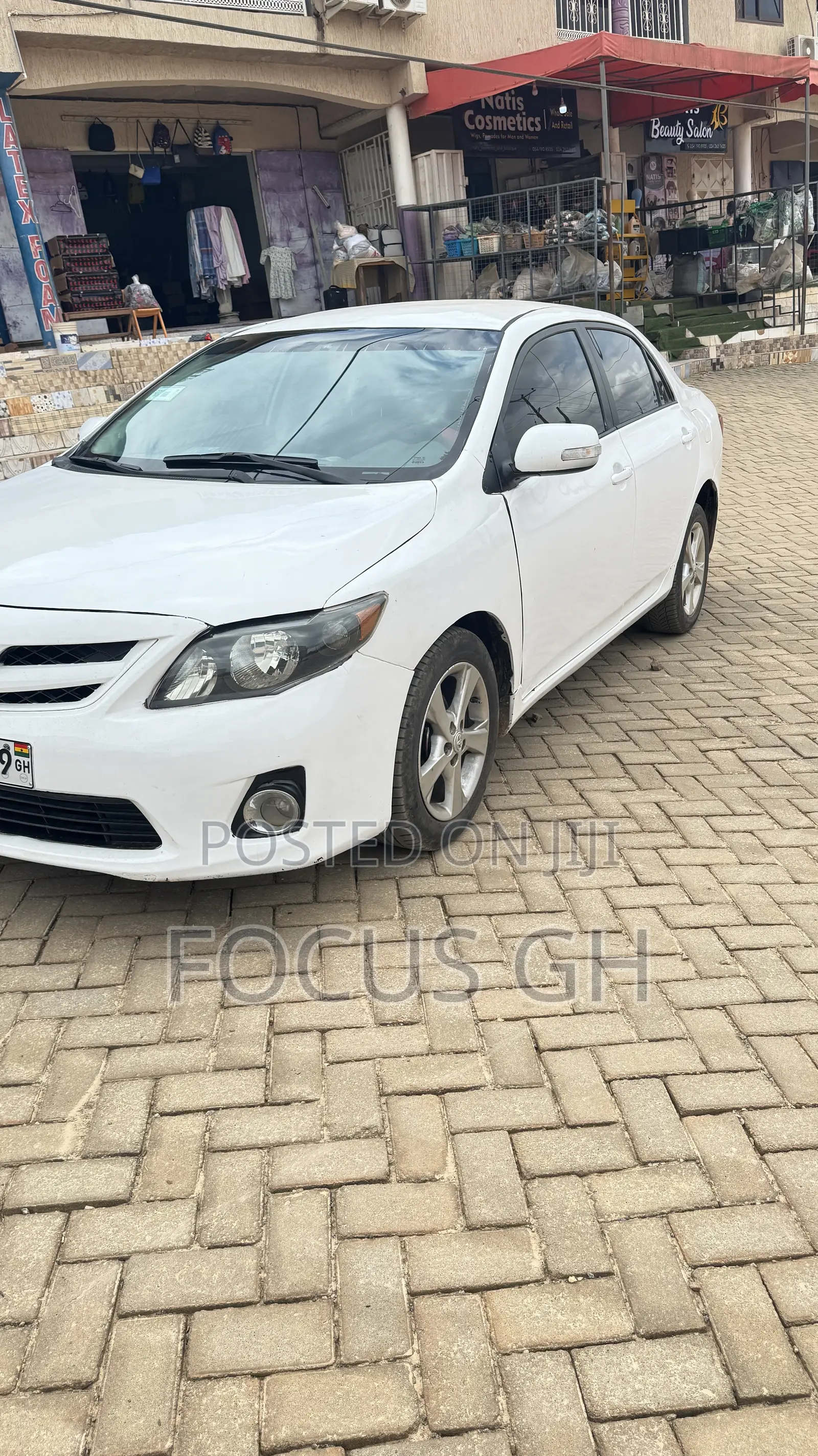 Toyota Corolla LE 4dr Sedan (1.8L 4cyl 4A) 2010 White