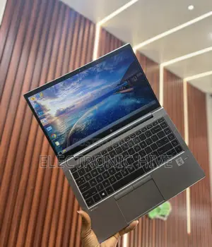 Laptop HP ZBook Firefly 14 G7 32GB Intel Core i7 SSD 1T