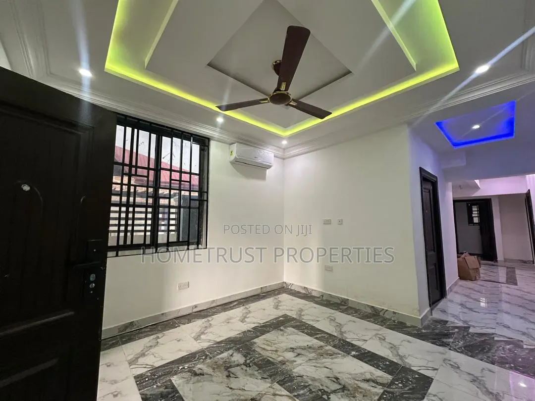 5bdrm Duplex in Pokuase Mayera for rent
