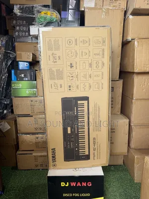 Yamaha PSR E483 61-Keys Keyboard [Free Bag]