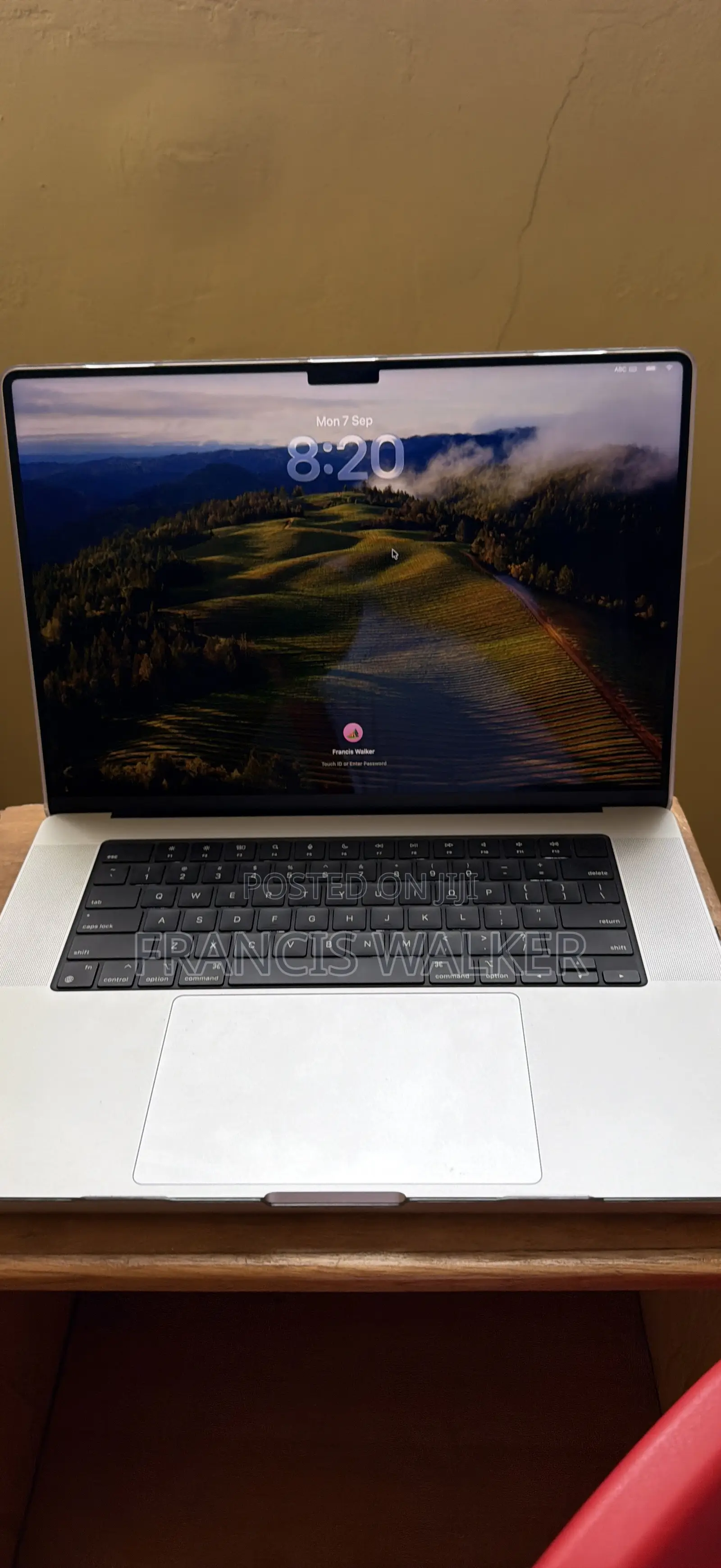 Laptop Apple MacBook Pro 2023 M3 Pro 18GB Apple M3 Pro SSD 512GB