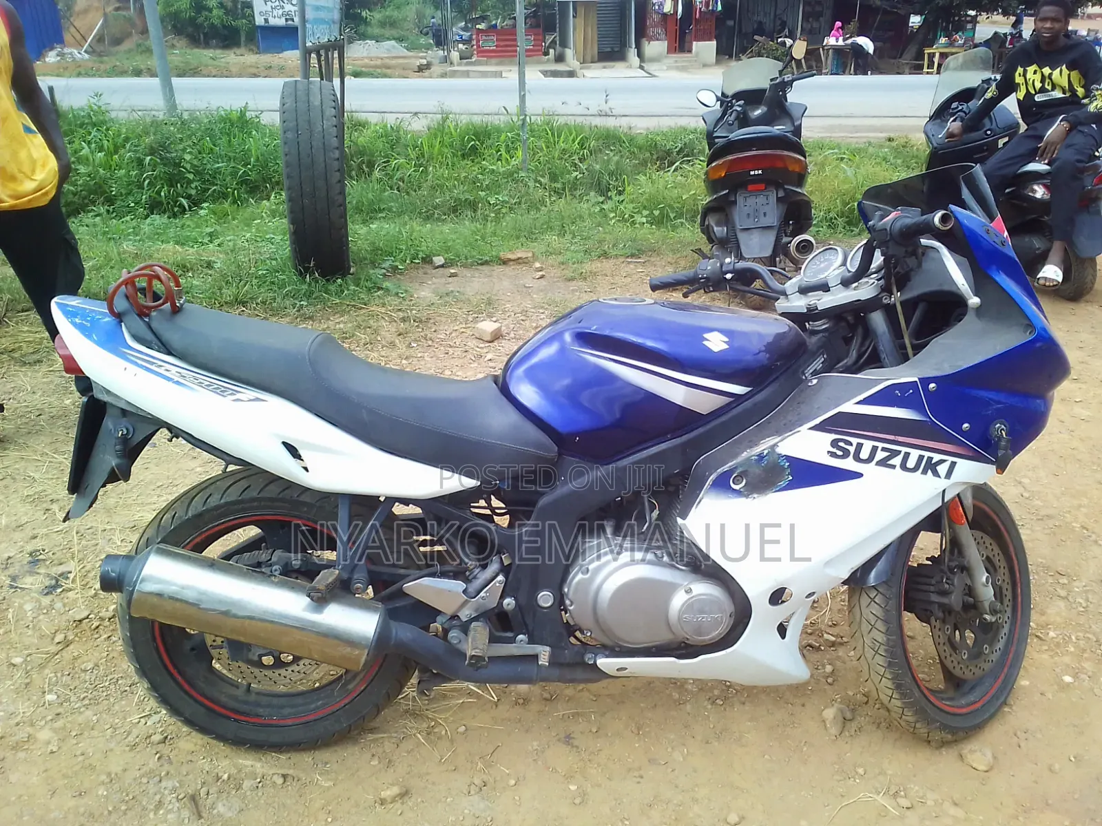 Suzuki GSR 2015 Blue