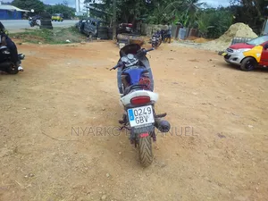 Suzuki GSR 2015 Blue