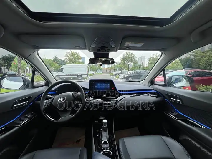 Toyota C-HR 2021 White