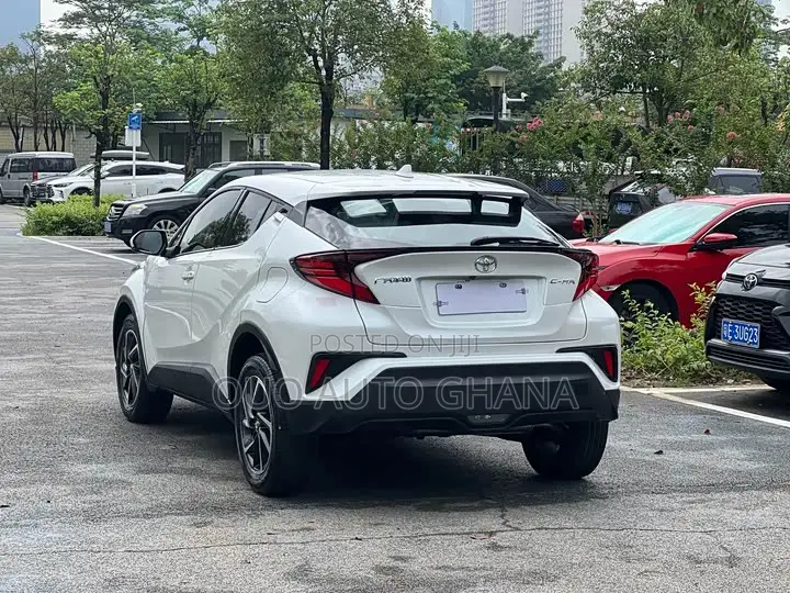 Toyota C-HR 2021 White