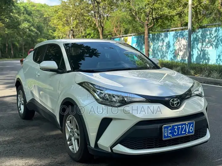 Toyota C-HR 2022 White
