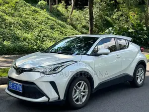 Toyota C-HR 2022 White