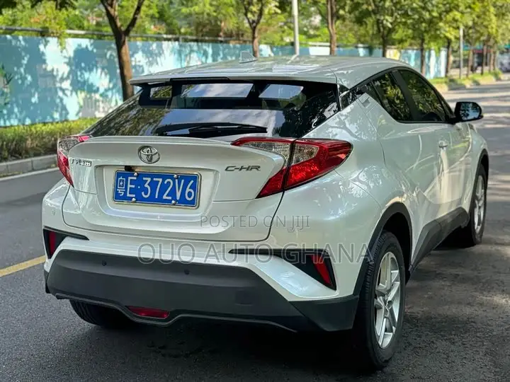 Toyota C-HR 2022 White