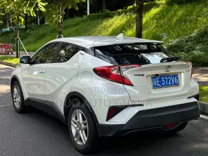 Toyota C-HR 2022 White