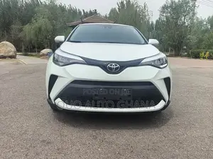 Toyota C-HR 2023 White
