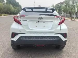 Toyota C-HR 2023 White
