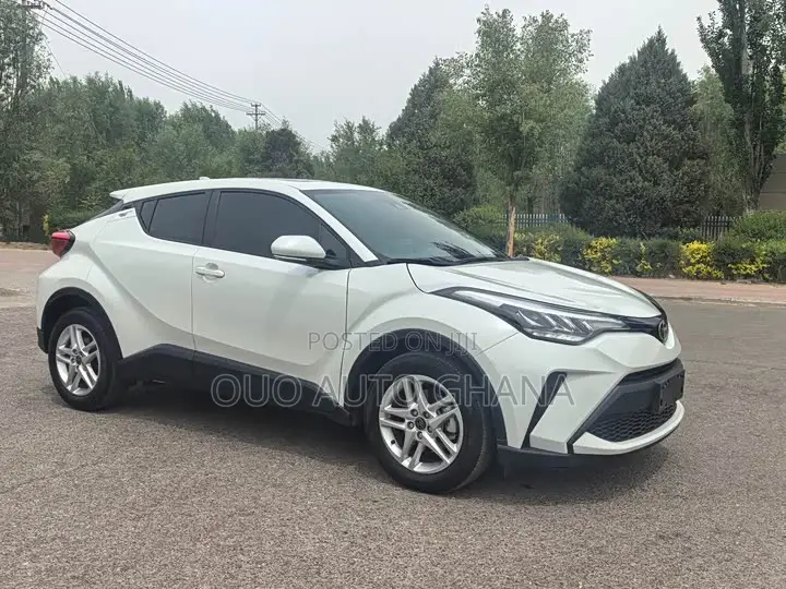 Toyota C-HR 2023 White