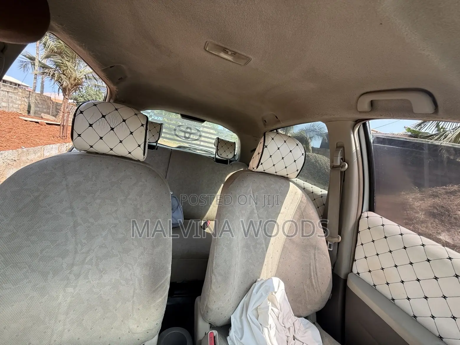 Toyota Vitz 2009 White