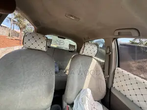 Toyota Vitz 2009 White