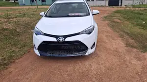 Toyota Corolla LE 4dr Sedan (1.8L 4cyl CVT) 2016 White