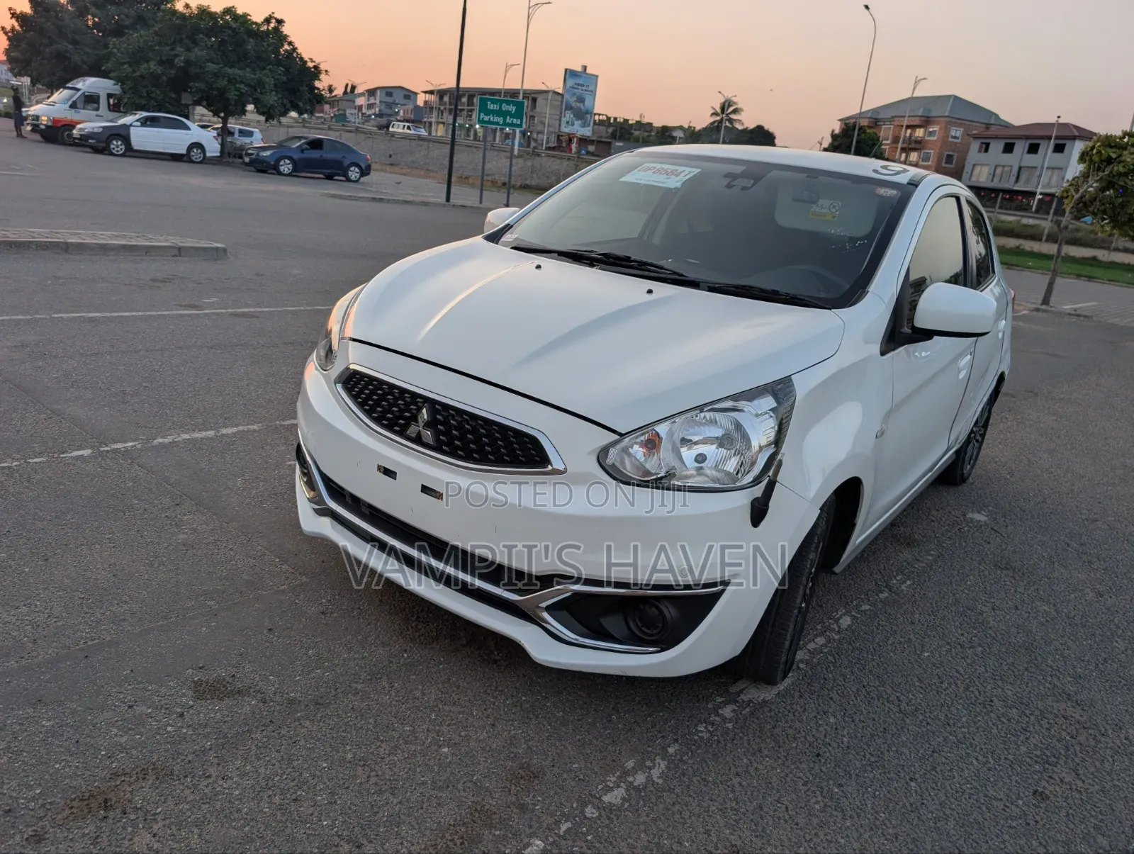 Mitsubishi Mirage 2017 White