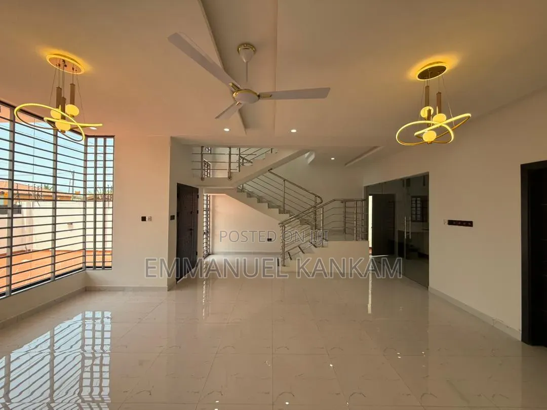4bdrm House in Baatsona Total for sale