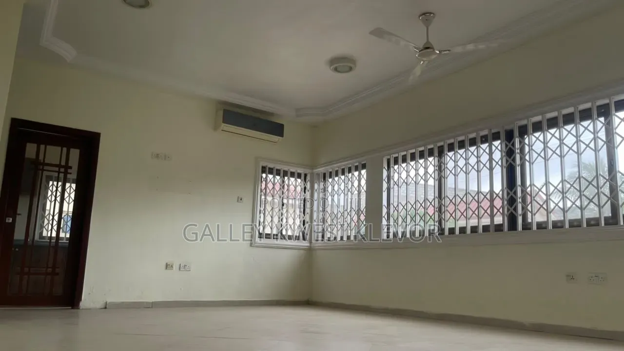 4bdrm House in West Hills Mall Area for rent