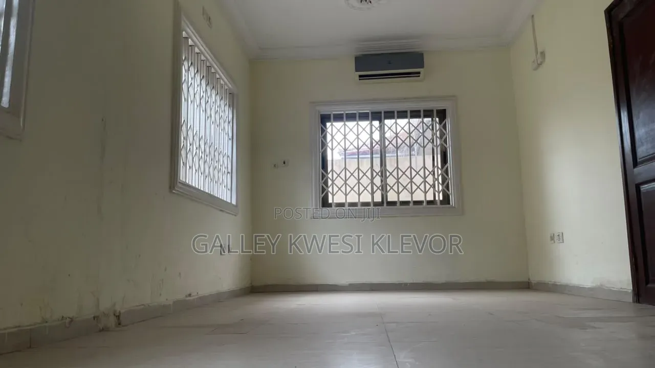 4bdrm House in West Hills Mall Area for rent