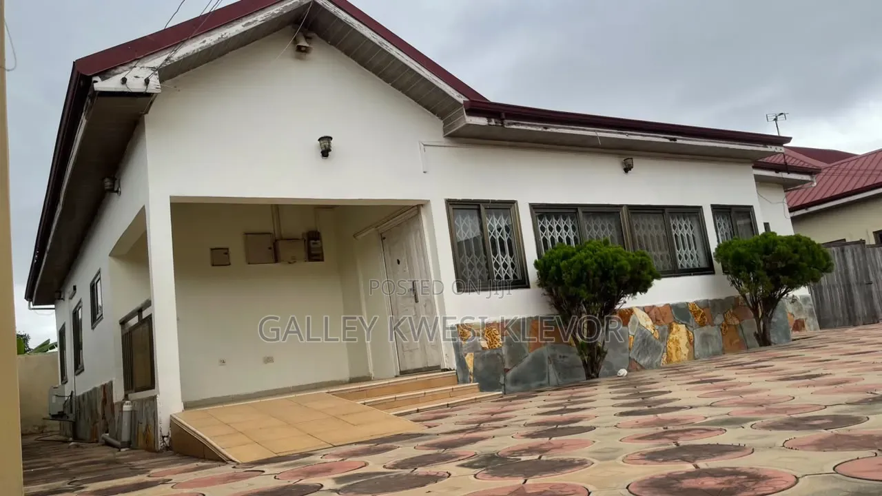 4bdrm House in West Hills Mall Area for rent