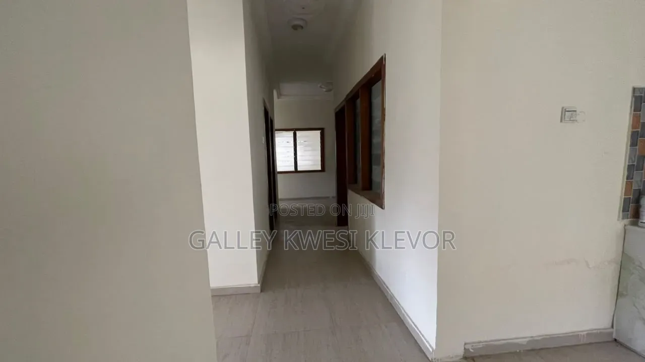 4bdrm House in West Hills Mall Area for rent