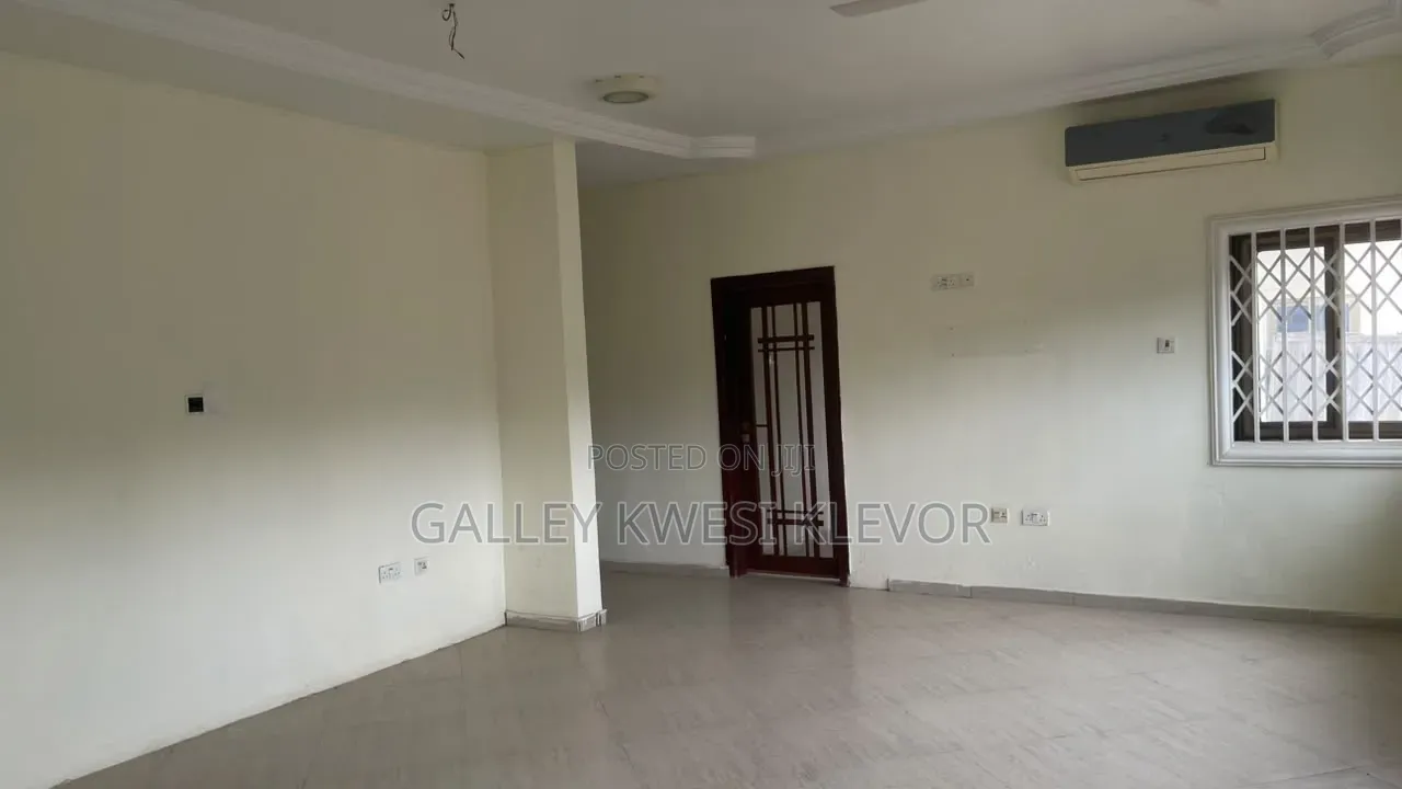 4bdrm House in West Hills Mall Area for rent