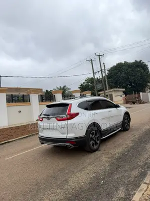Honda CR-V Touring AWD 2019 White