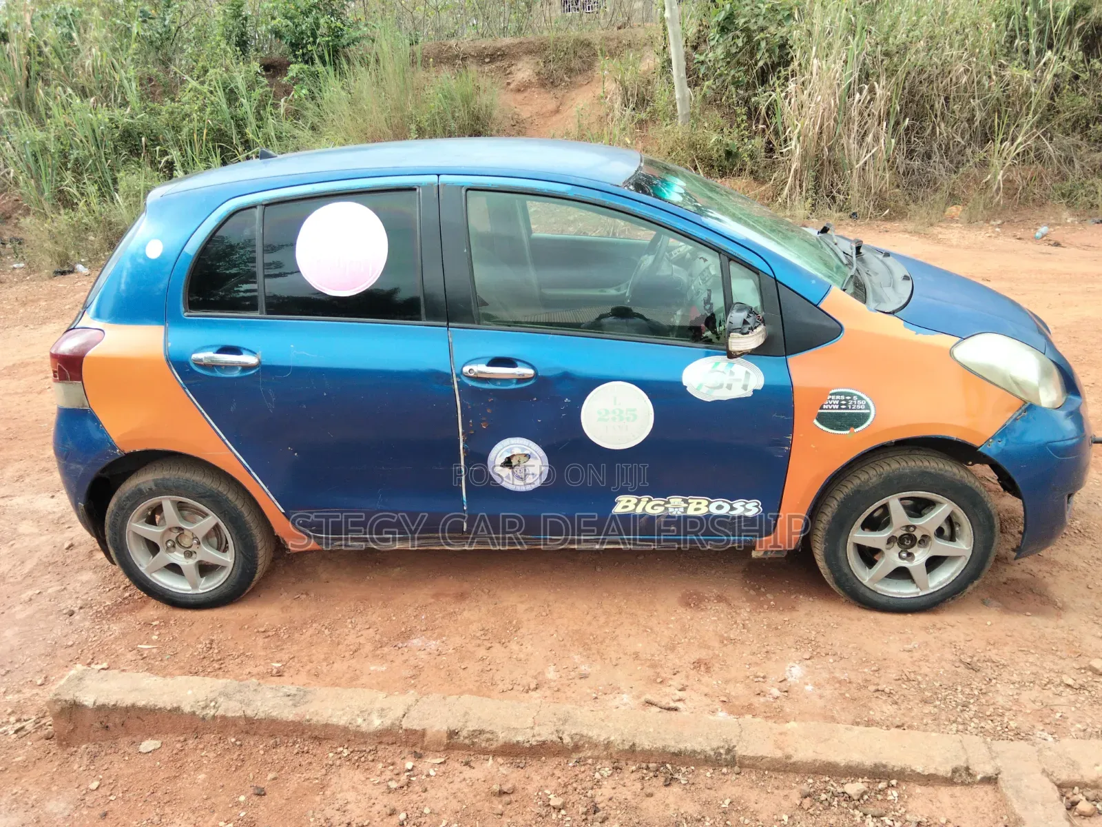 Toyota Vitz 2010 Blue