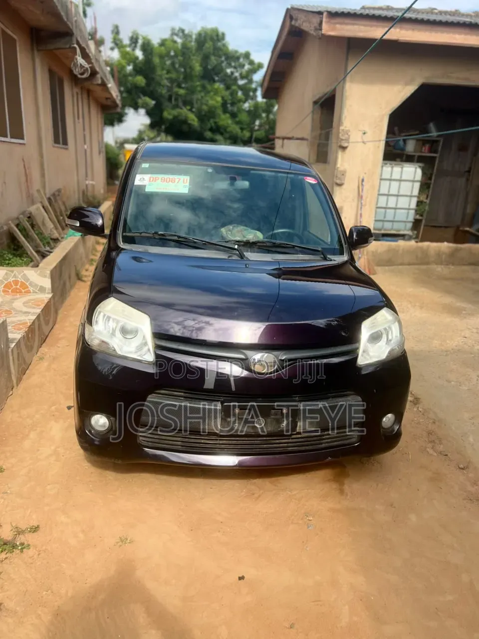 Toyota Sienta 1.5 AWD 2015 Purple