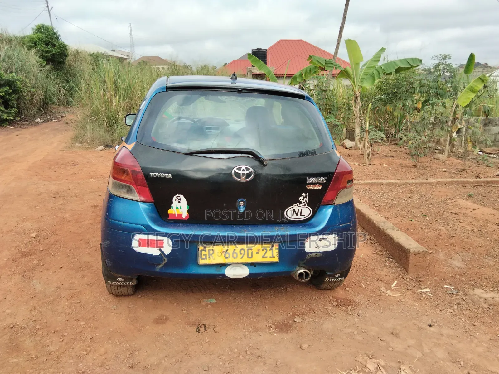 Toyota Vitz 2010 Blue
