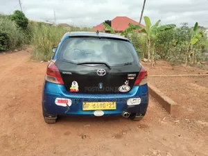 Toyota Vitz 2010 Blue