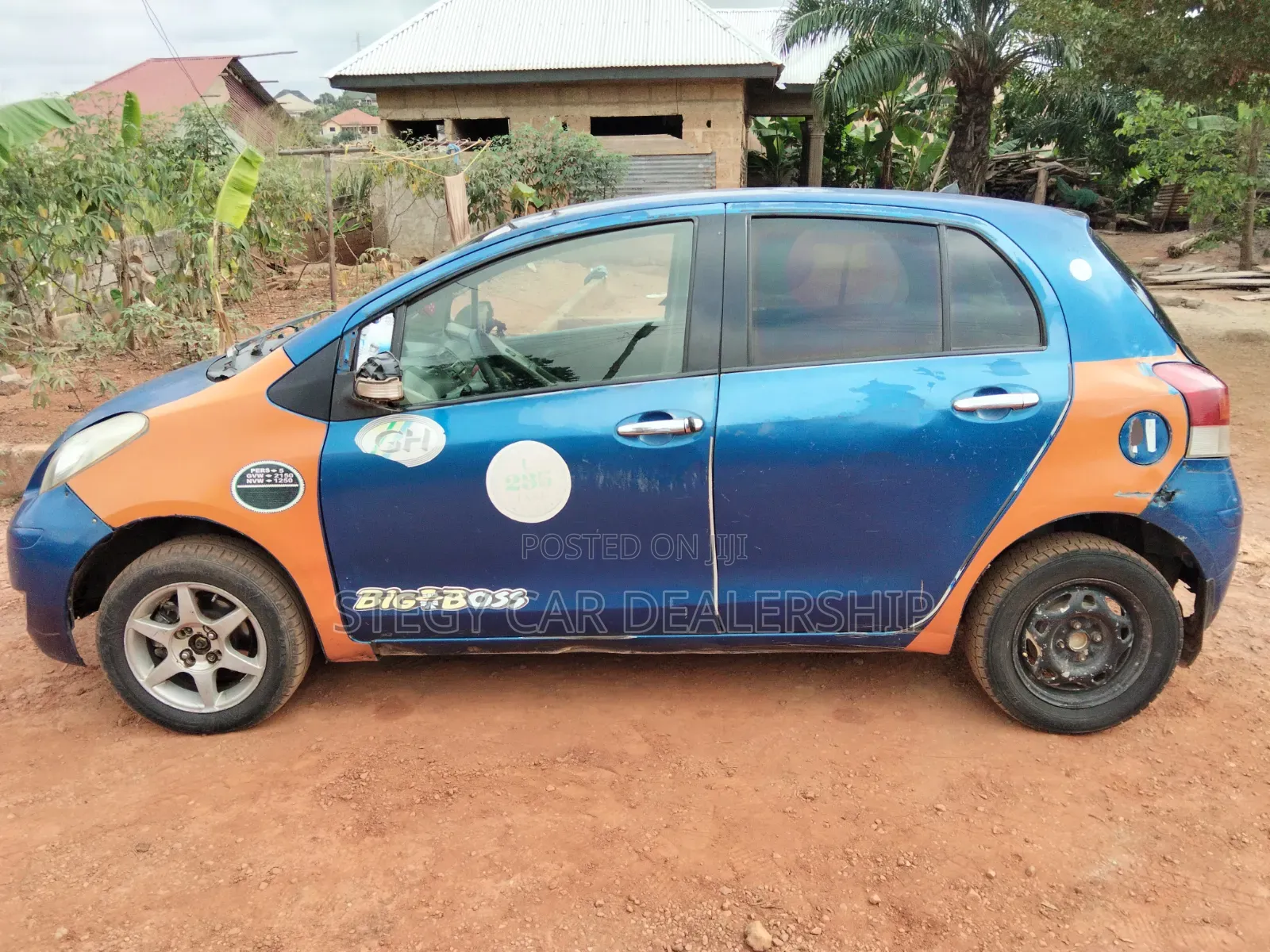 Toyota Vitz 2010 Blue
