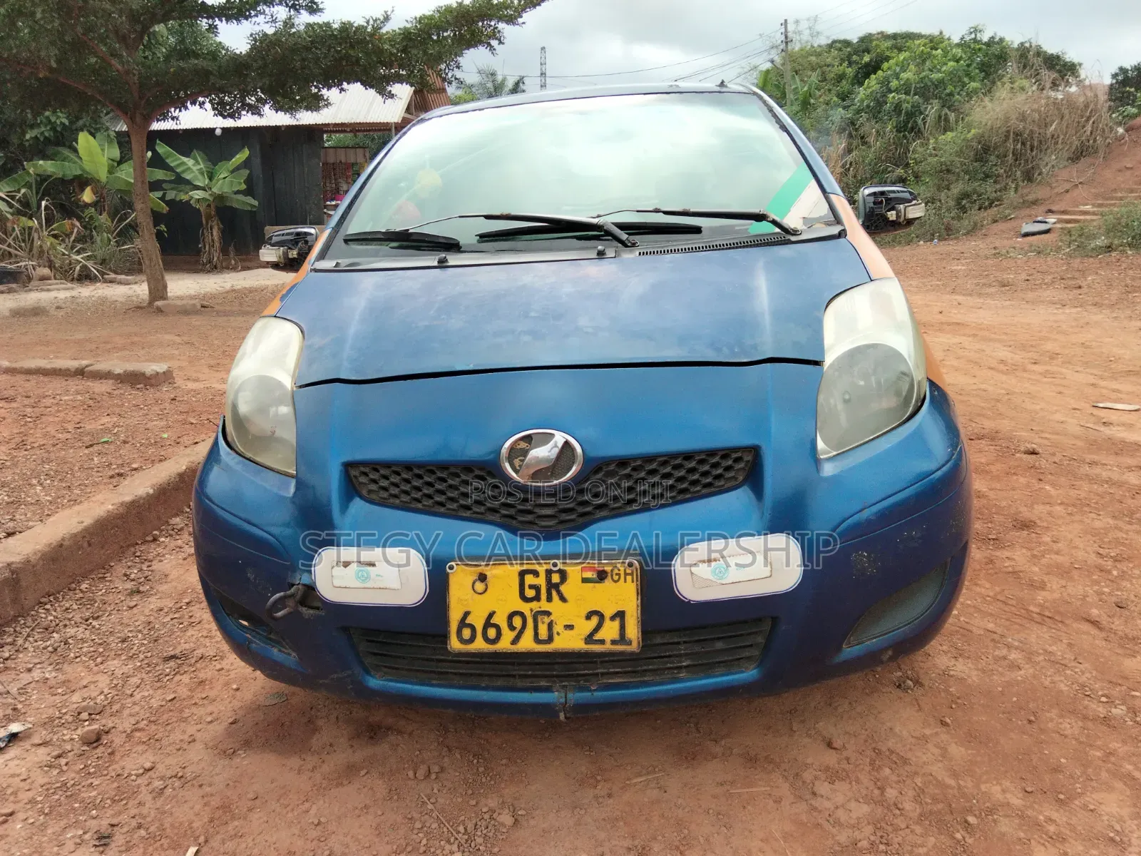 Toyota Vitz 2010 Blue