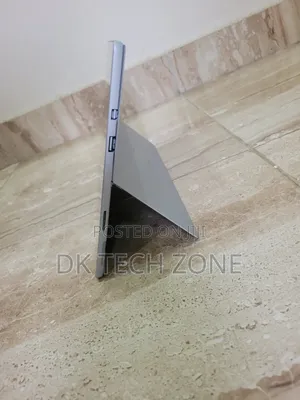 Laptop Microsoft Surface Pro (2017) 8GB Intel Core i5 SSD 256GB