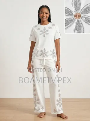 Women’s 2-Piece Sequin Flower T-Shirt Wide-Leg Pant White/Black/Orange