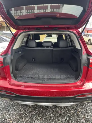MG HS 2018 Red