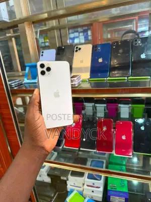 Apple iPhone 11 Pro Max 64 GB White