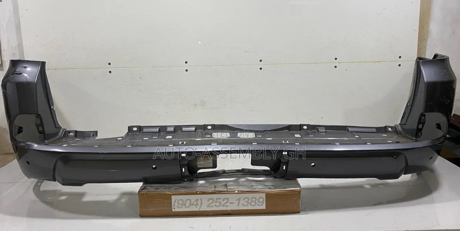 Lexus Lx570 Rear Back Bumper 2016,2018,2019,2020,2021