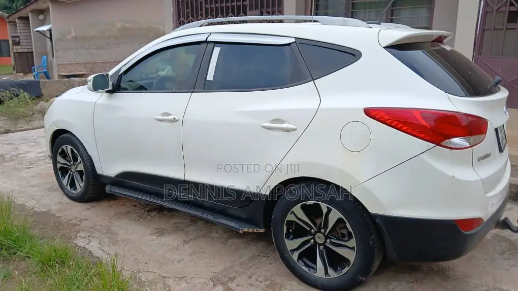 Hyundai Tucson 2013 White