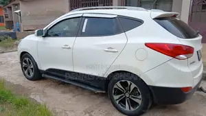 Hyundai Tucson 2013 White