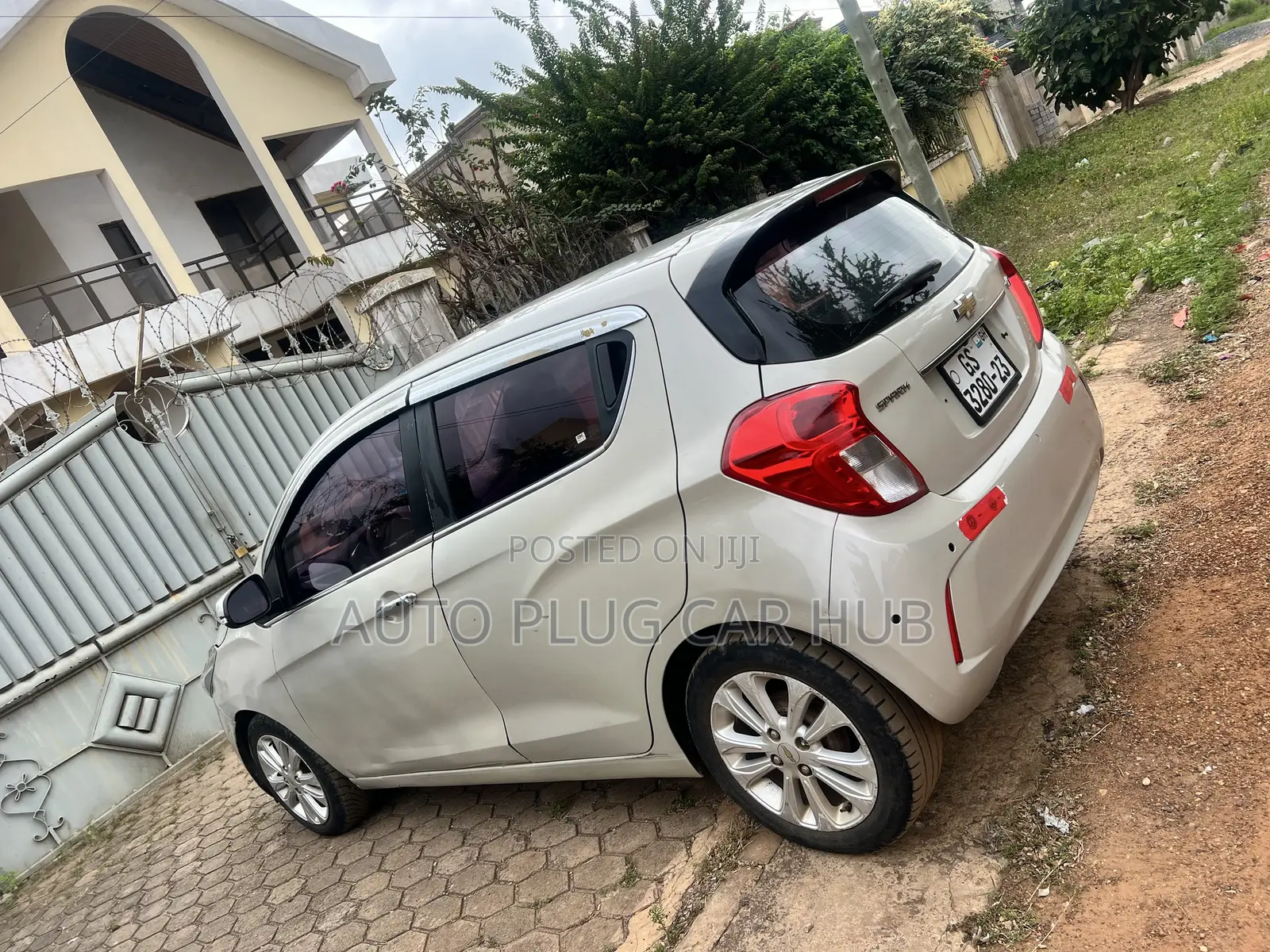 Chevrolet Spark 2017 Ivory