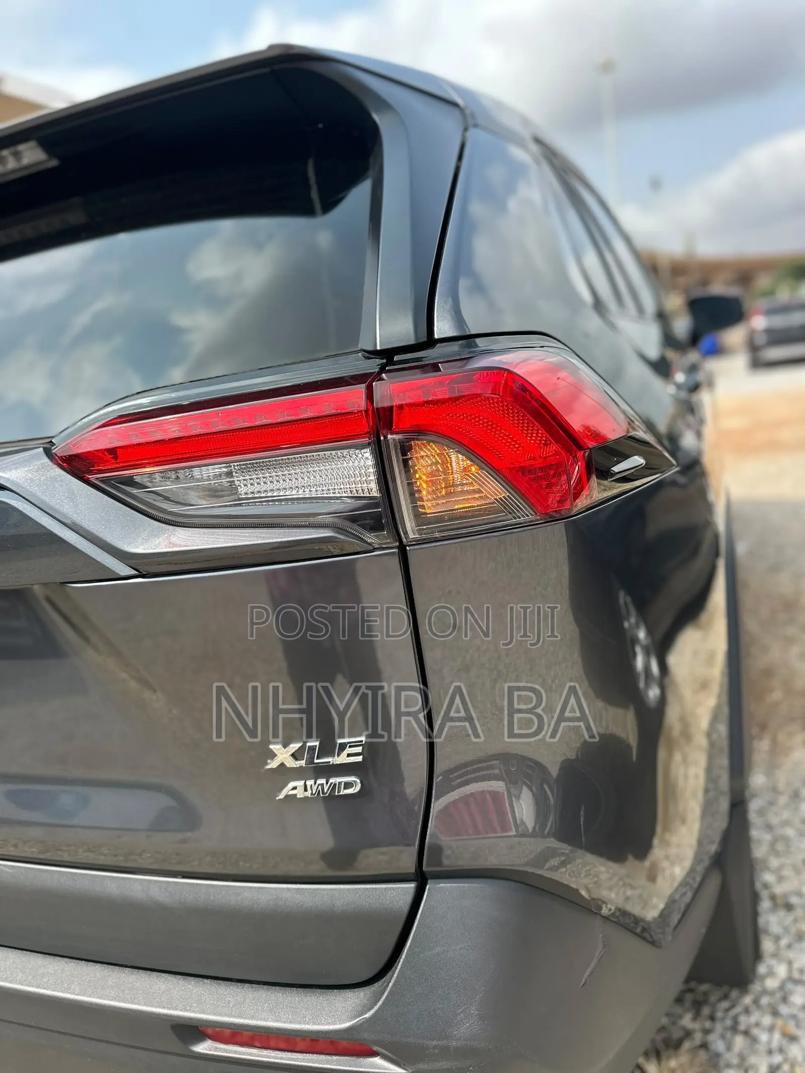 Toyota RAV4 XLE AWD 2020 Gray