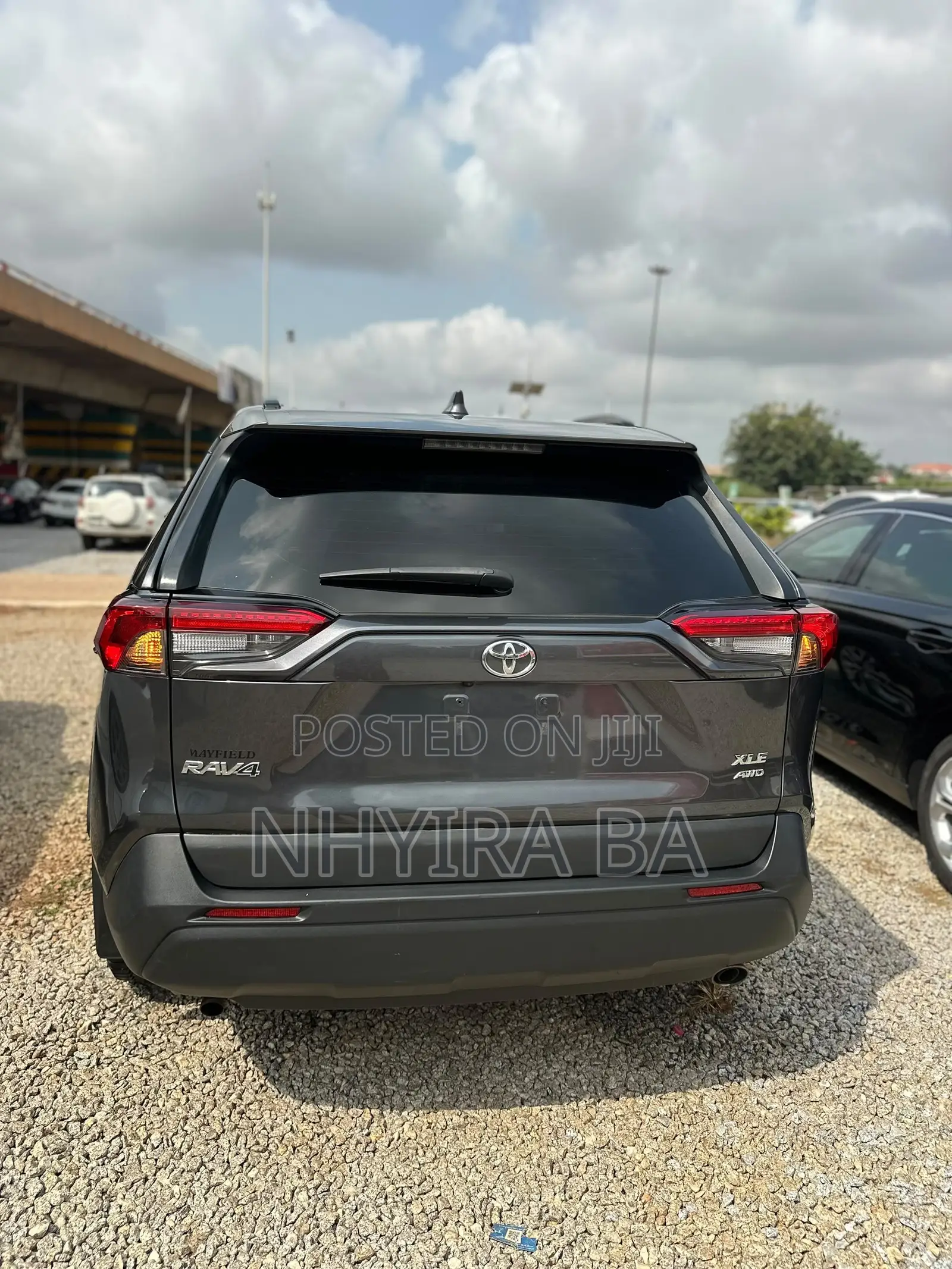 Toyota RAV4 XLE AWD 2020 Gray